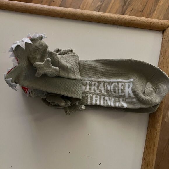 Stranger Things DEMOGORGON Novelty Socks 1 Pair - Picture 5 of 7